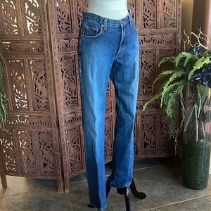Karen Kane lifestyle 33”inseam 5 pocket denim slight flair Jean Med wash blue
